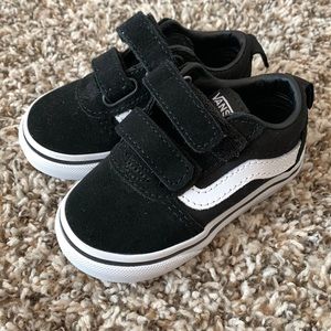 Baby toddler vans size 4, new